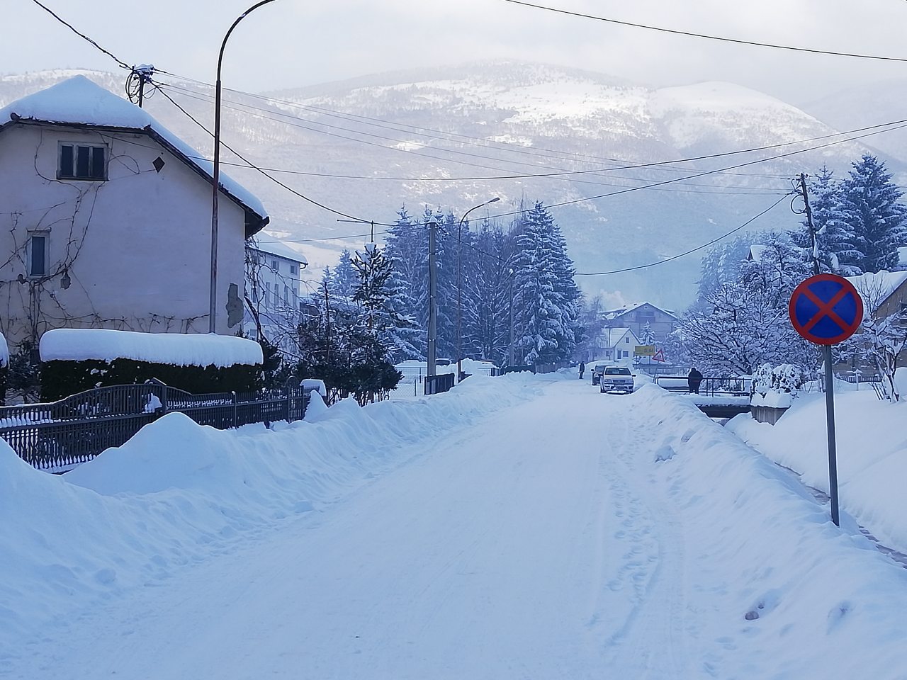 Gornji Vakuf Uskoplje Otežano prometovanje zbog snijega na lokalnim